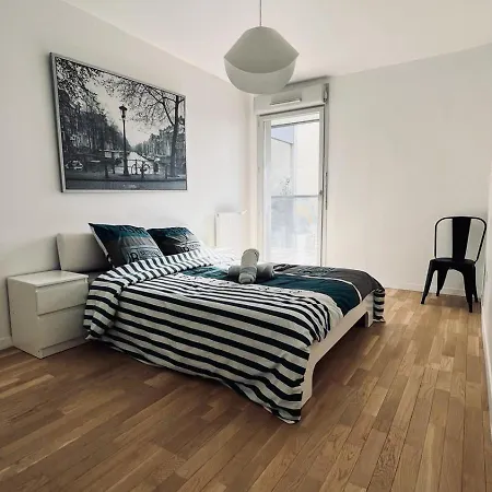 公寓 Lumiere Parisienne Moderne Lumineux Et Spacieux De 66m2 Metro L13 Parking Terrasse Et Ascenseur